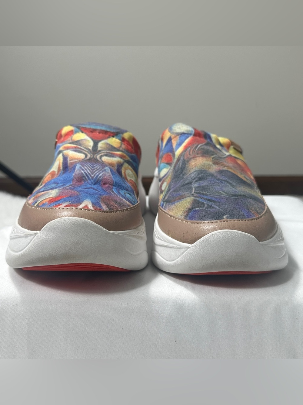 UIN Dye-Misty Art Print Slip On Colorful Canvas Casual Comfort Shoes Womens Sz 8 - Picture 8 of 15